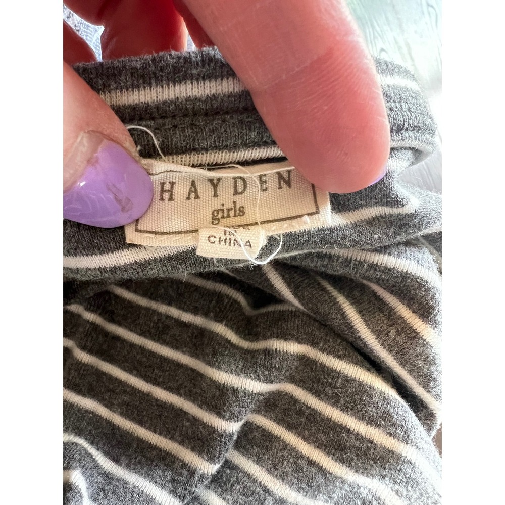 Hayden Girls Grey White Striped Flutter Sleeve Knit Top‎ Shirt Size XL Kids - Picture 2 of 3